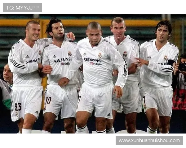 足球球星更衣室实拍揭秘 私下状态与赛场形象大不同